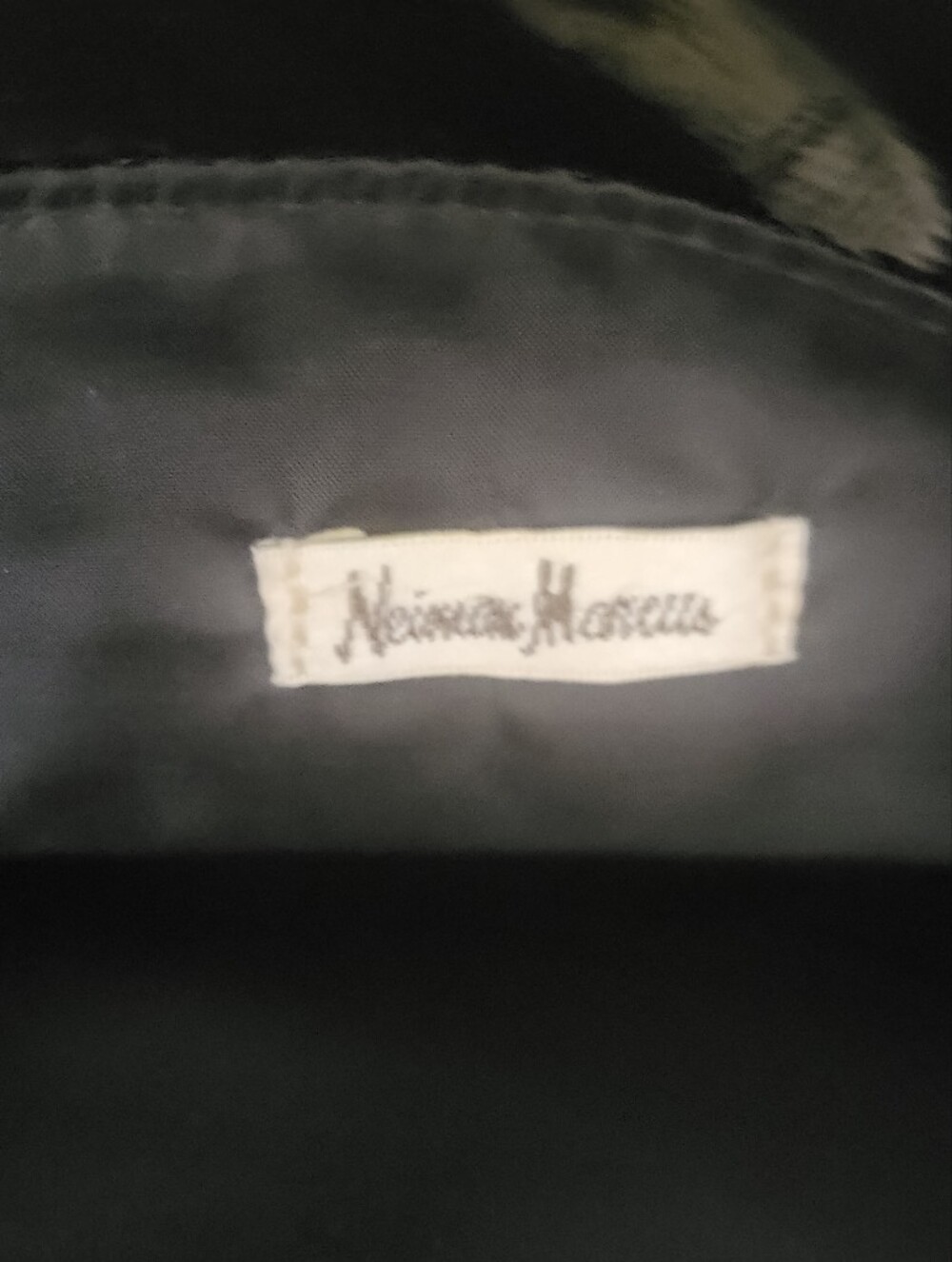Patent Black Shoulder Bag with Light Gray Handles - Picture 4 of 4